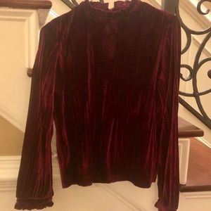 Long sleeve velvet blouse. Ruffle trim. small
